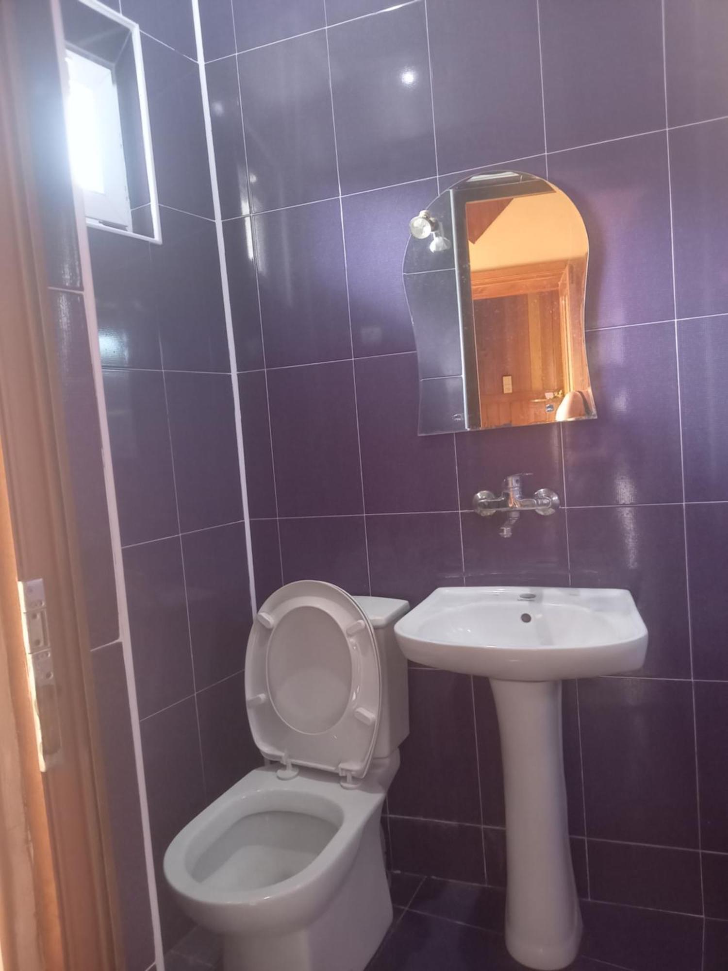Guest House Roma 쿠타이시 외부 사진